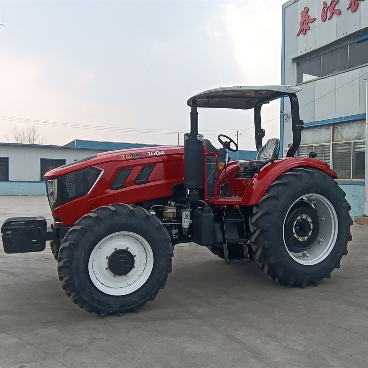 200hp 4wd Agriculture Wheel Tractor with Excellent Quality and Cab