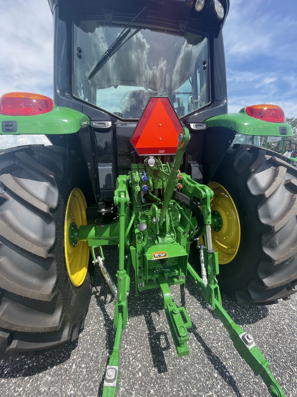 Used Agricultural 2023 Johnnn Deeere 6110M Farm Tractor