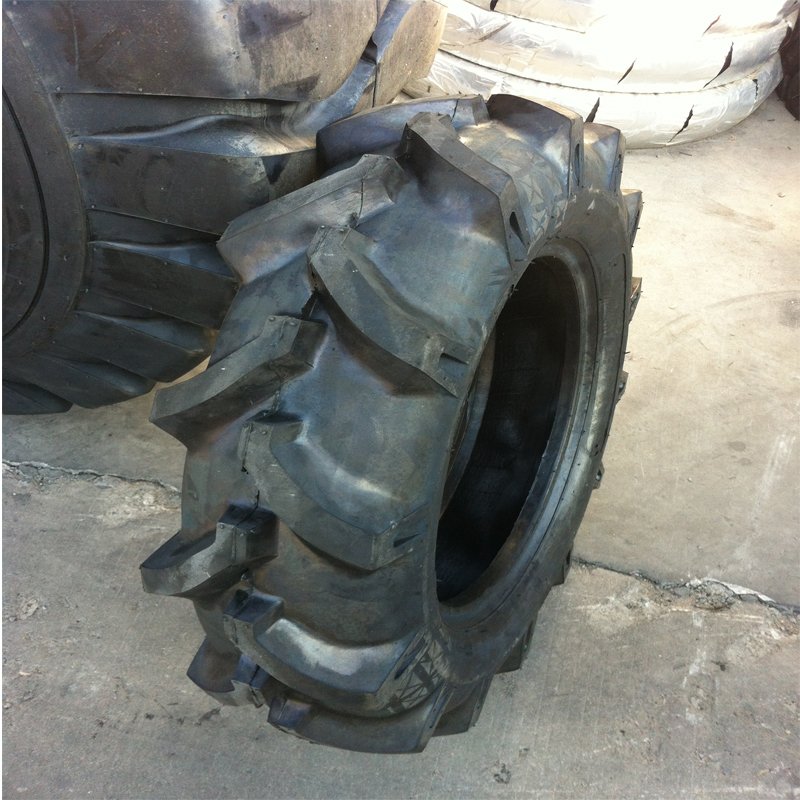 Agricultural Tractor Front Tires 8-18 R1 Rear Tyres 12.4-28 13.6-26 for Kubota Tractor L4508 OEM Service
