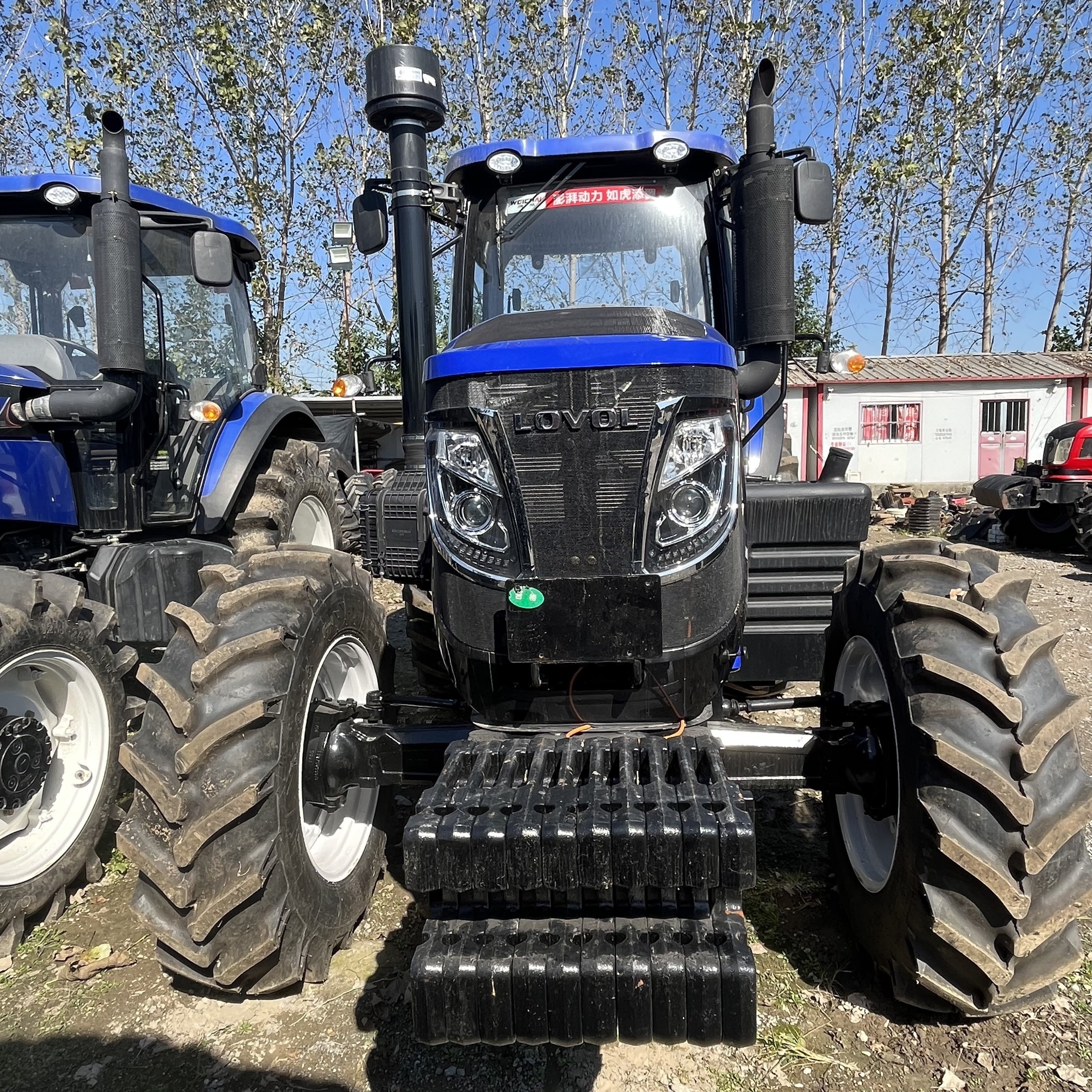 Hot Sale Loval New Tractor 200hp Farm Tractor 4 Wheel Tractor for Sale