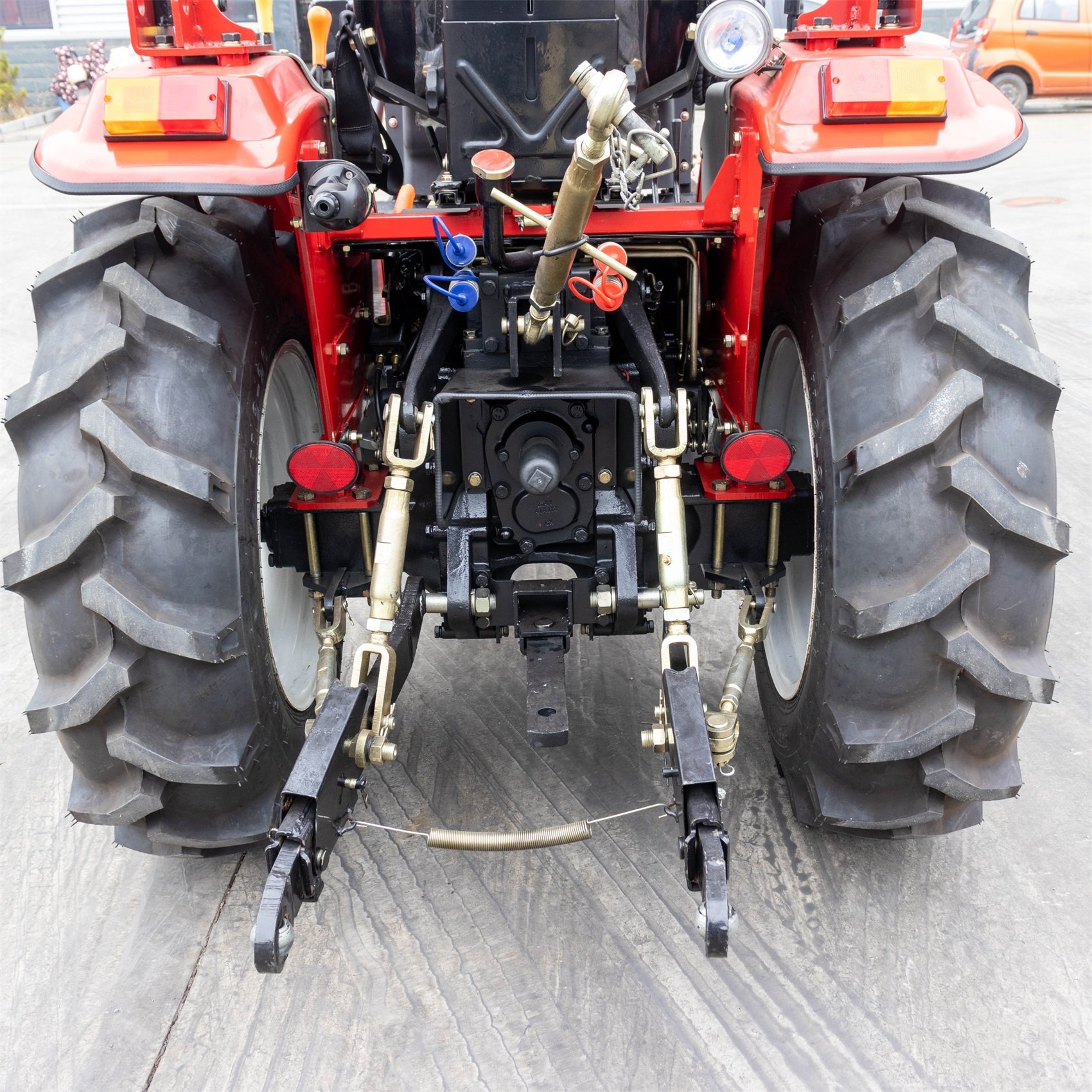 Agricultural Equipment EPA Engine 25hp Tractors Wheel Tractor with Single Plungh