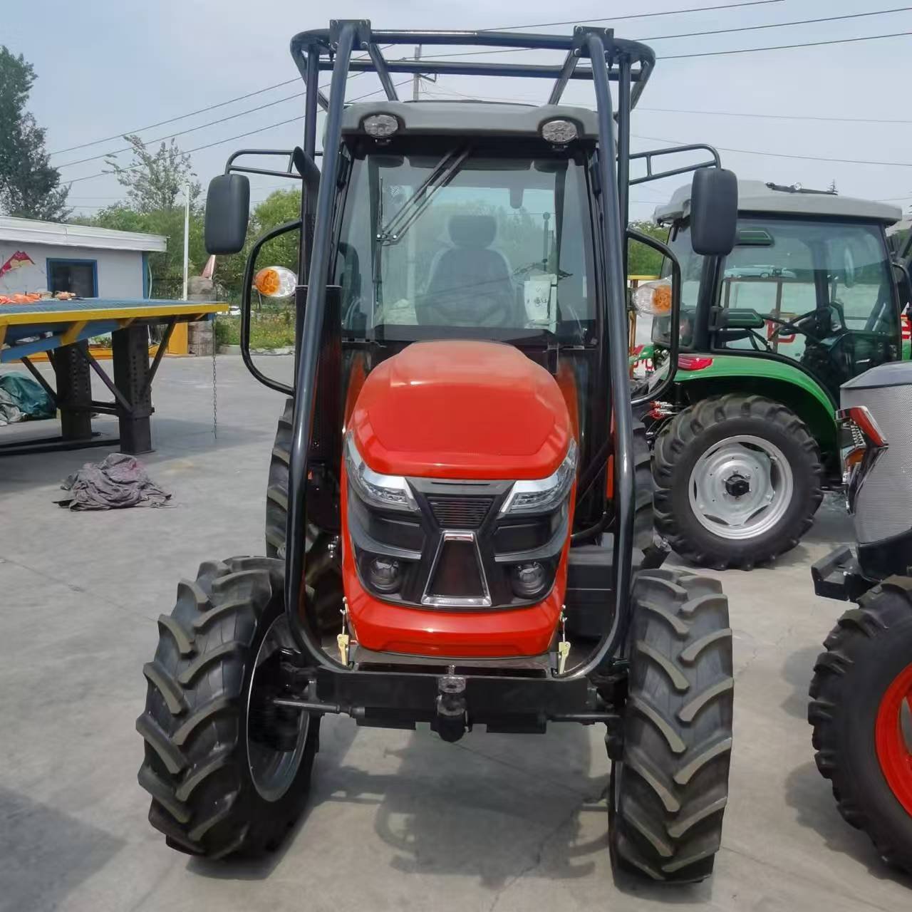 Original High-quality Dutch 70 Horsepower Four-wheel Drive Agricultural Tractor with Disc Rake