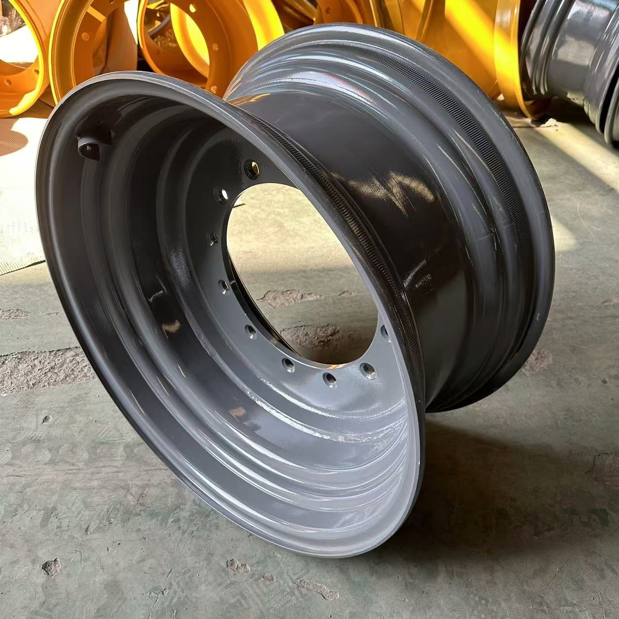 Manufacturer Tractor Wheel W15x28 Inch Agricultural Tractor Steel Wheels Rims for 16.9-28 Tires