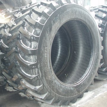 210/95R18 (7.50R18) UNITED Brand R1W 85 Standard Tyres 85 Series Good Quality Agricultural Radial Tyre
