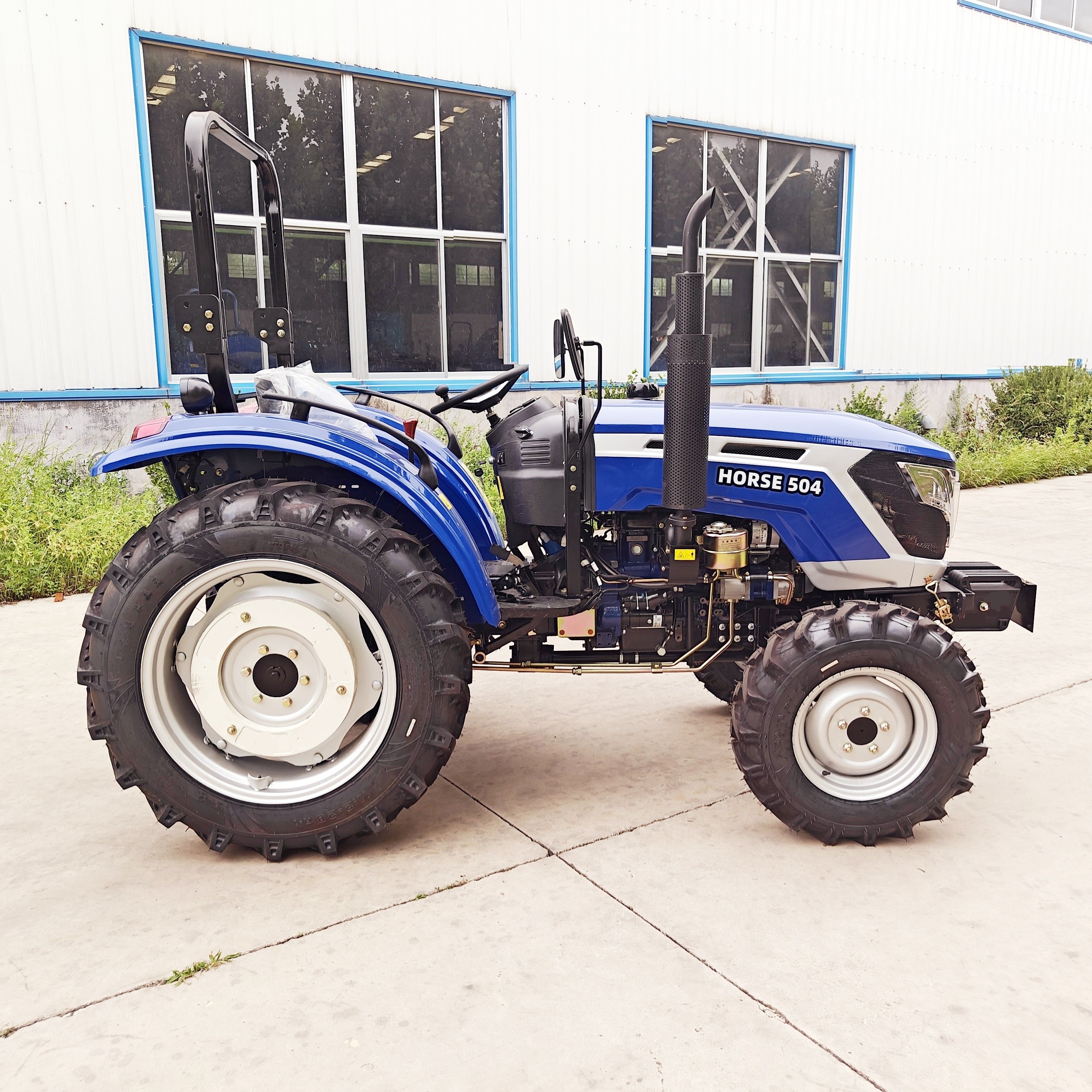50 HP Small Mini Tractor With Mower Hydrostatic Tractors 50HP 4x4 Compact Tractor Multifuncional