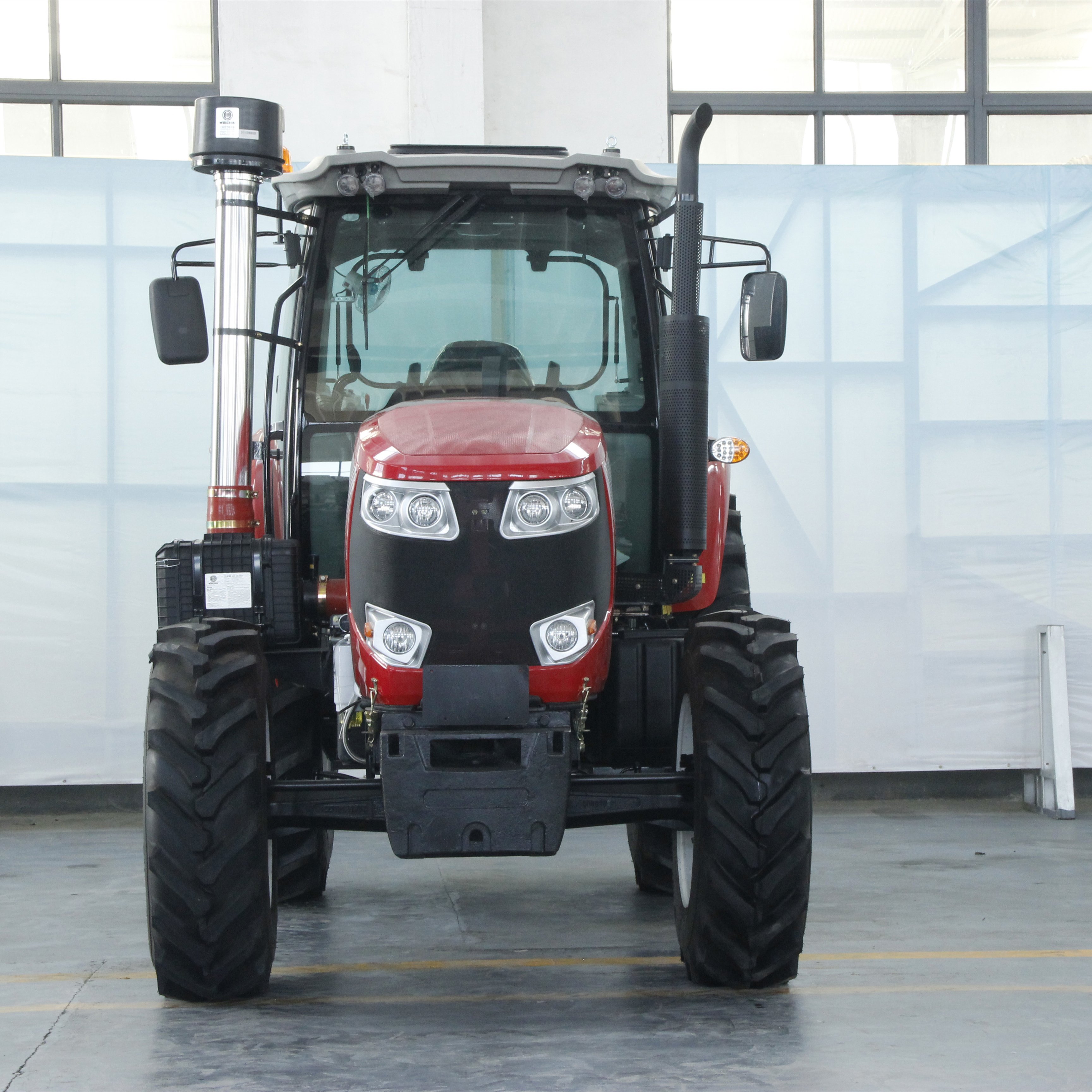 Top quality diesel tractors New farm agricultural machinery Small four-wheel drive tractors