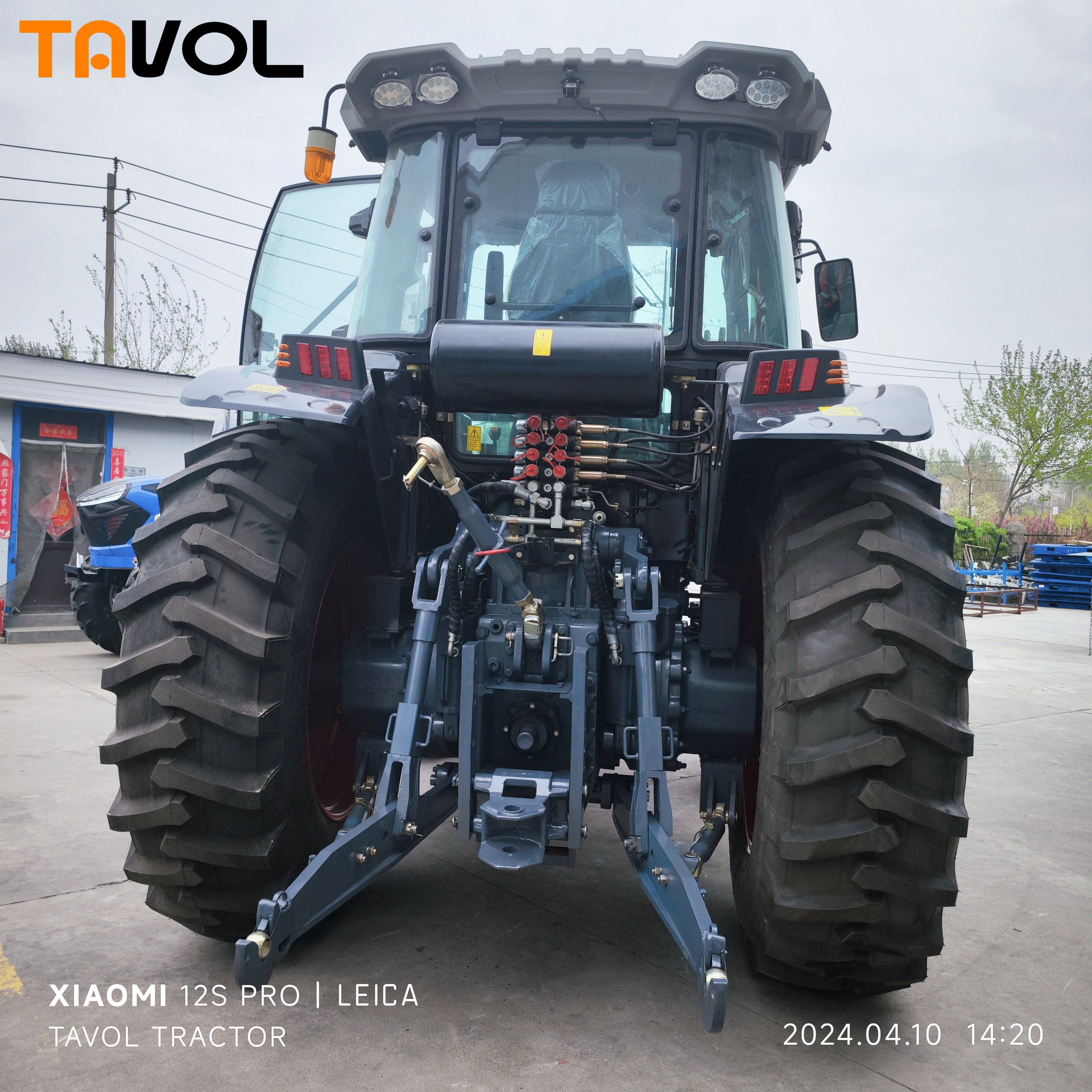 Tractor 200 hp 4x4 Diesel Tavol Tractor for Agriculture 250 hp Price