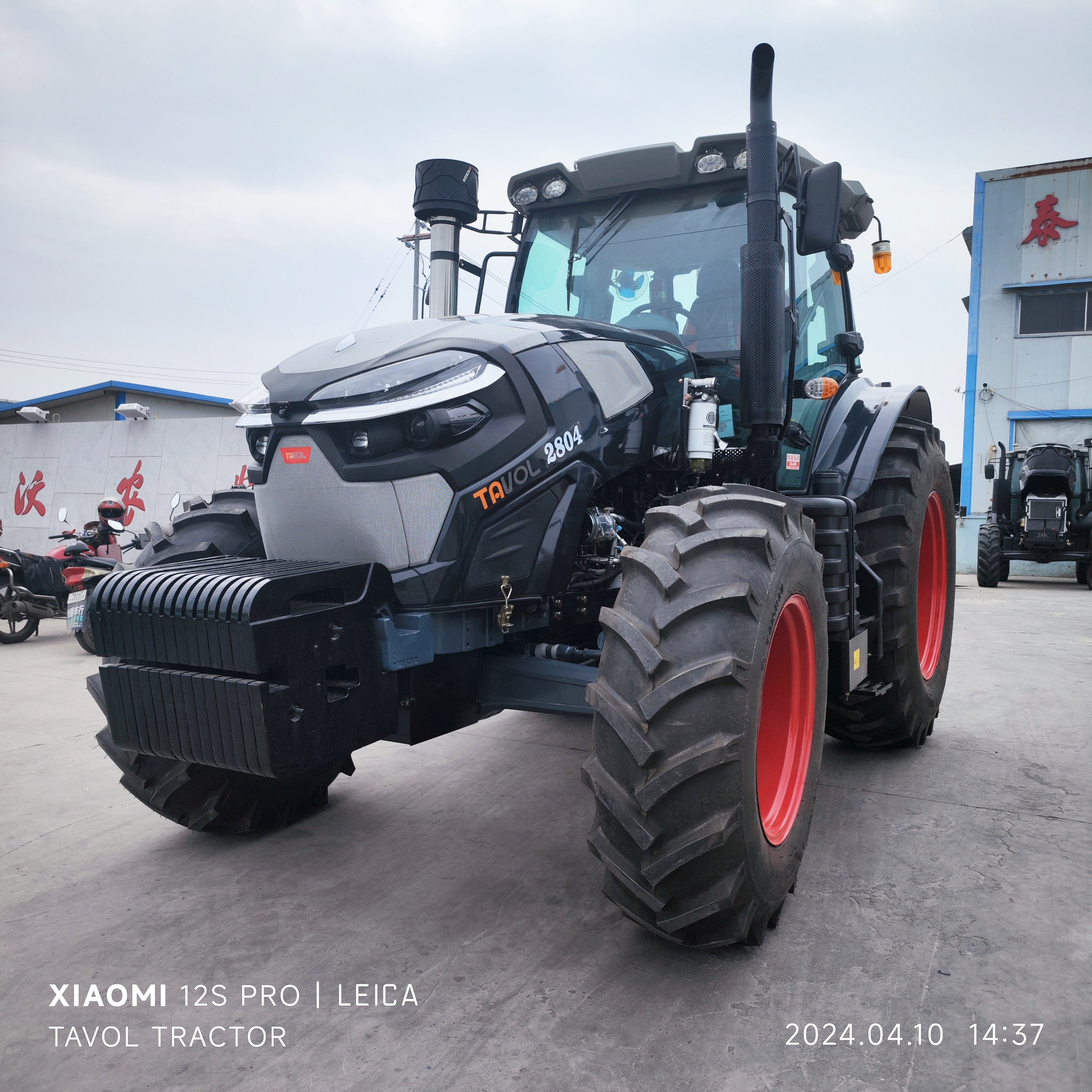 Tractor 200 hp 4x4 Diesel Tavol Tractor for Agriculture 250 hp Price