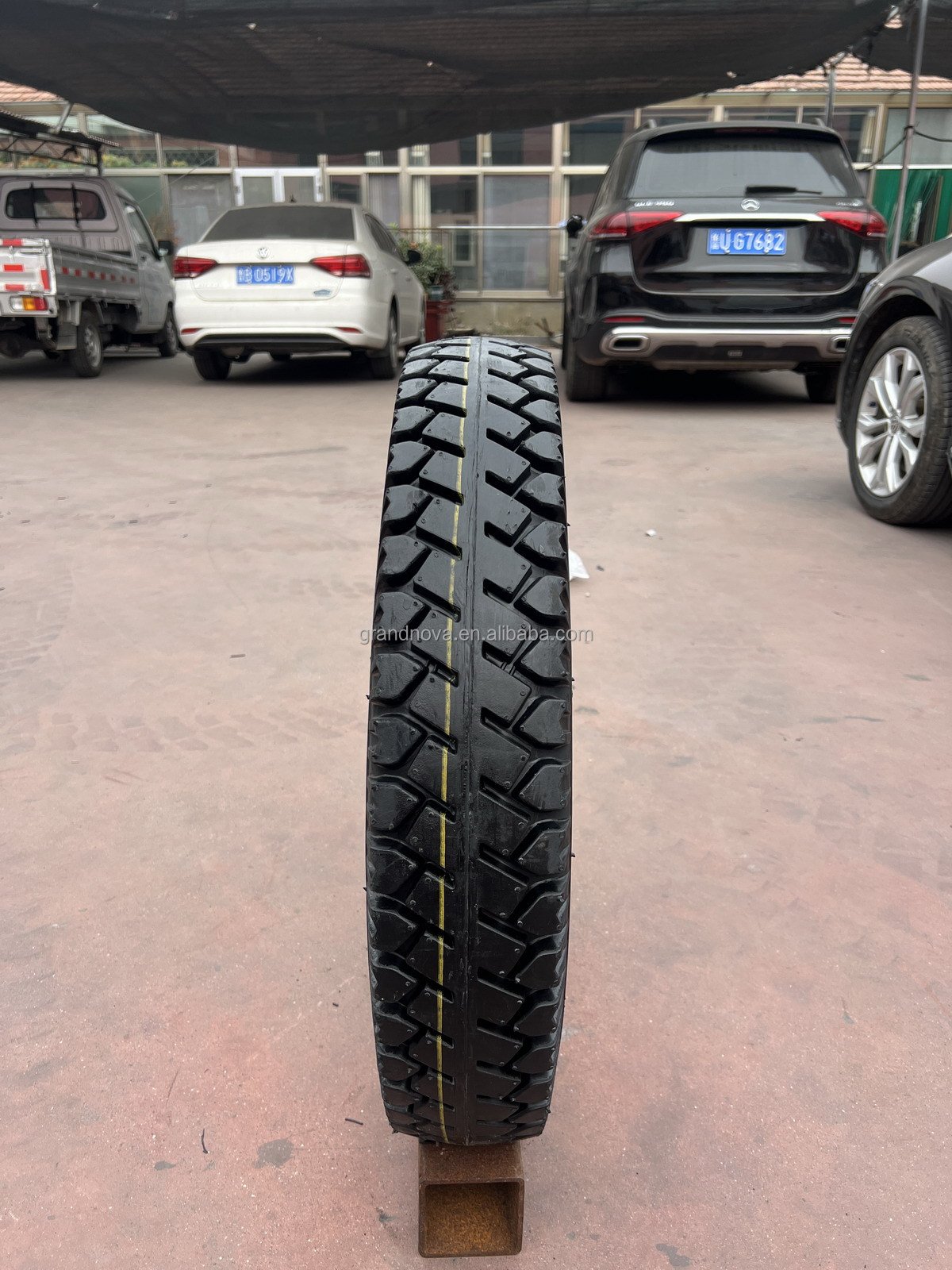 Good Multiple Function Agricultural Tyre Bias Farm Tire 4.50-14 5.50-16 7.50-18 10.00-16