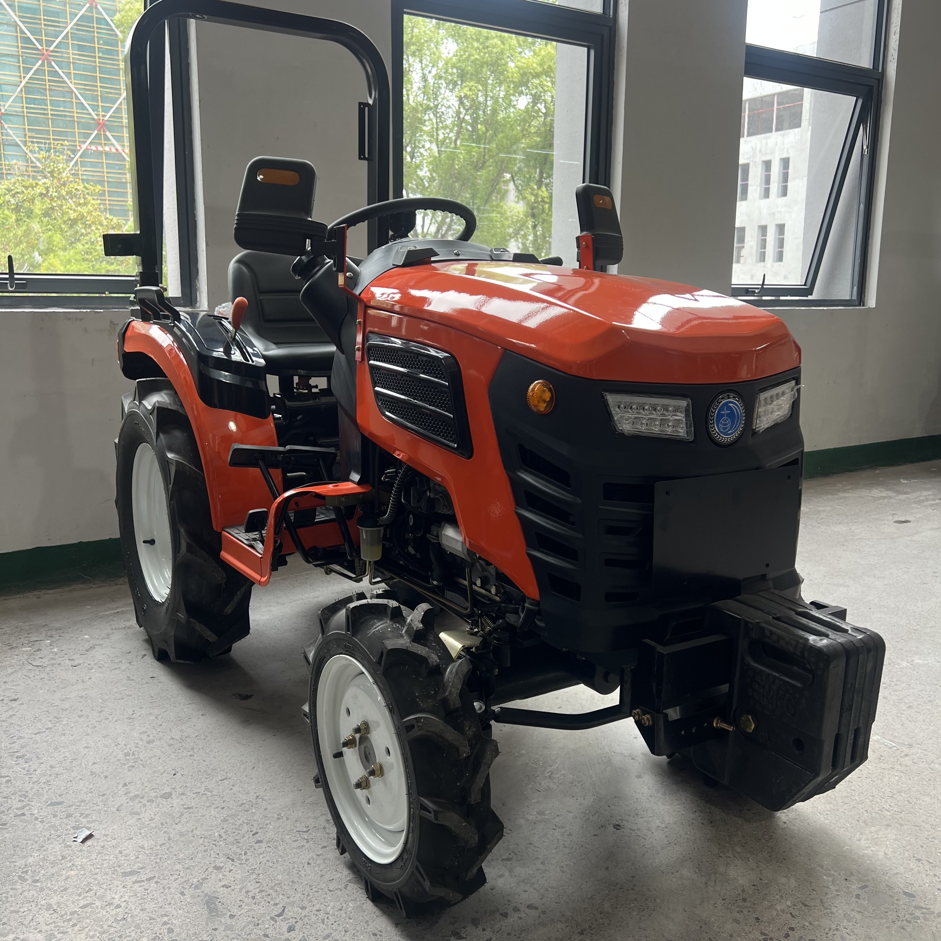 2024 Mini Traktor 30hp 40hp 2wd 4wd 4x4 Traktor Traktor Traktoren Landwirtschaft Landwirtschaft Verkauf