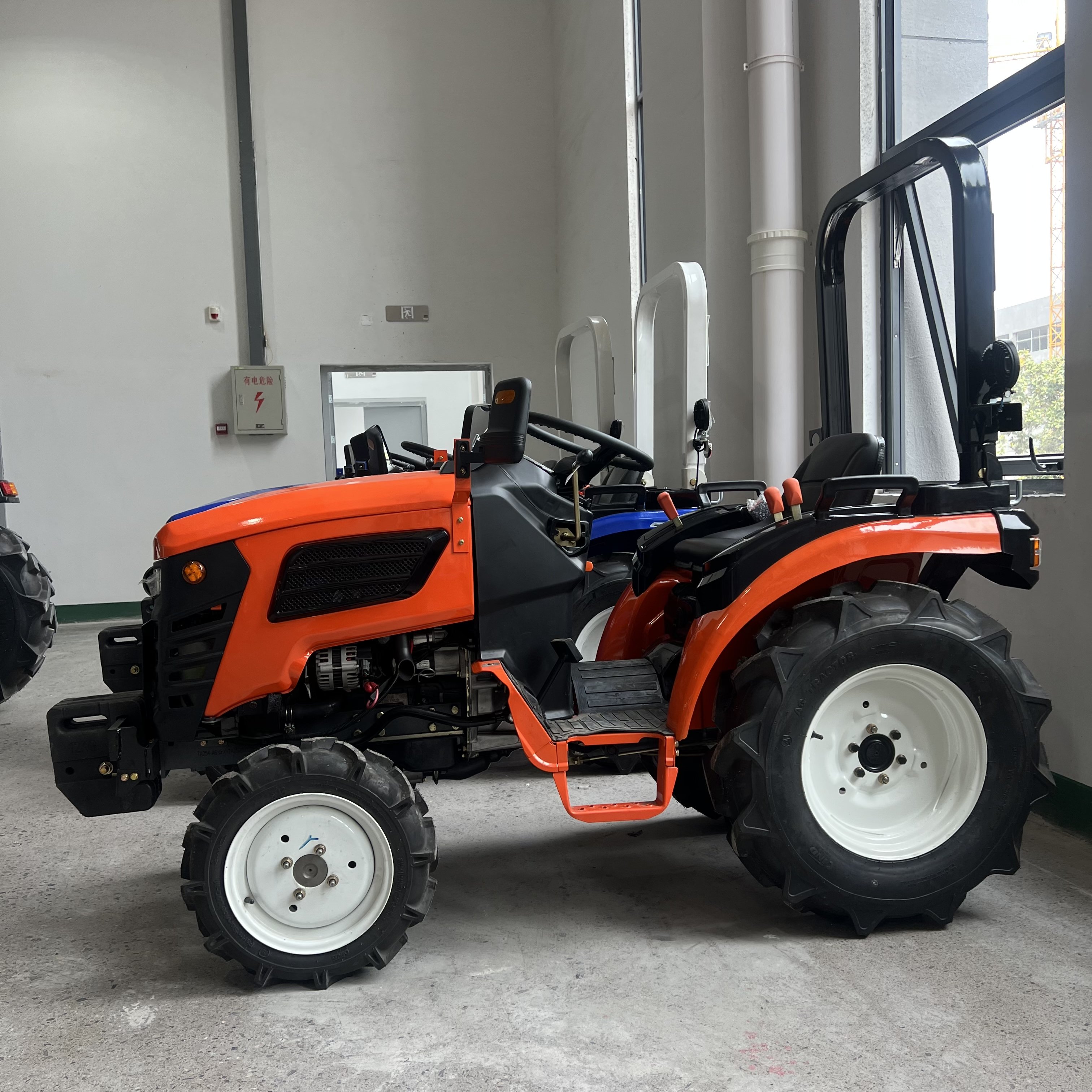 2024 Mini Traktor 30hp 40hp 2wd 4wd 4x4 Traktor Traktor Traktoren Landwirtschaft Landwirtschaft Verkauf