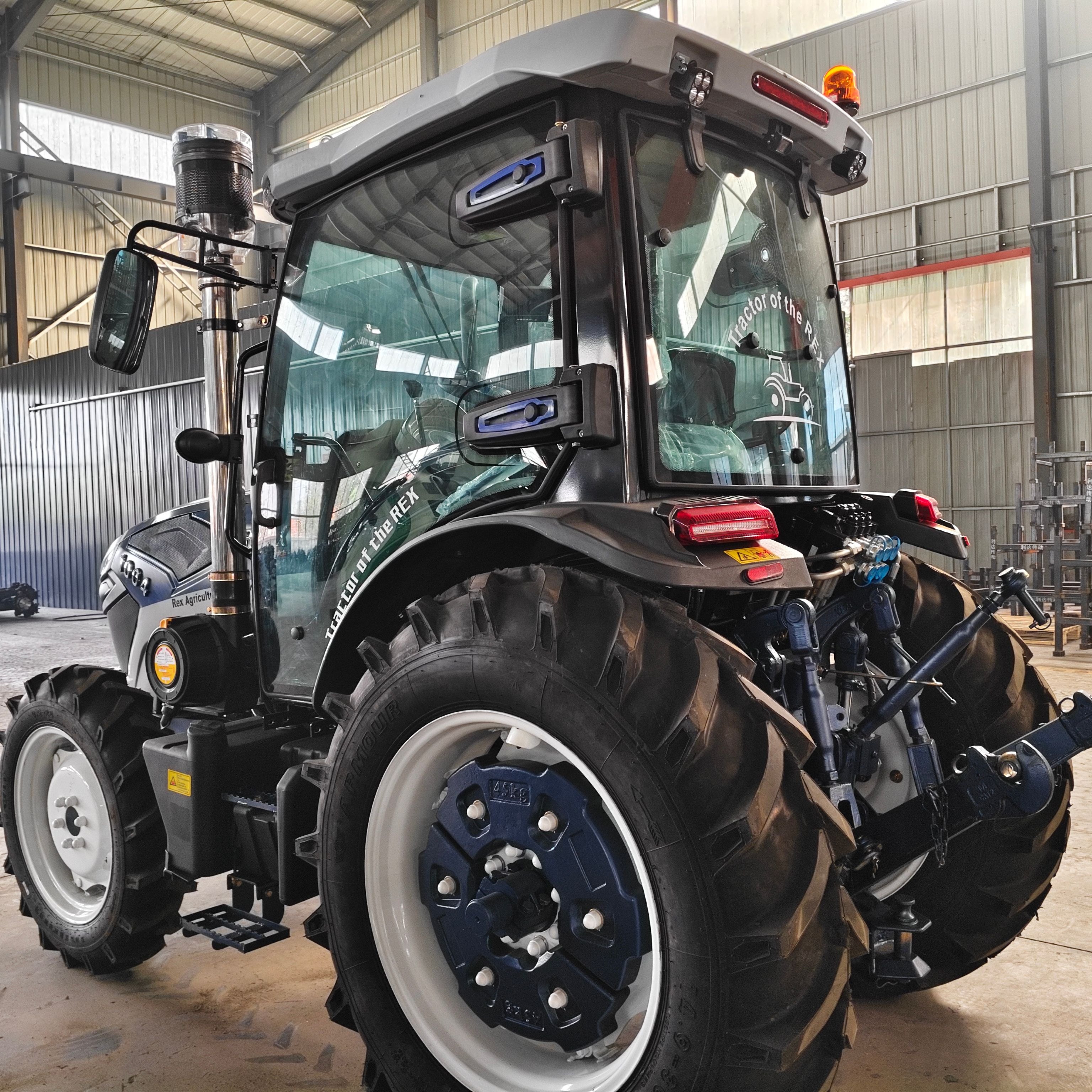 4WD Tractor 100hp Agricultural Machine Equipment Wheel Type Engine Motor Pump Gear Components Farms