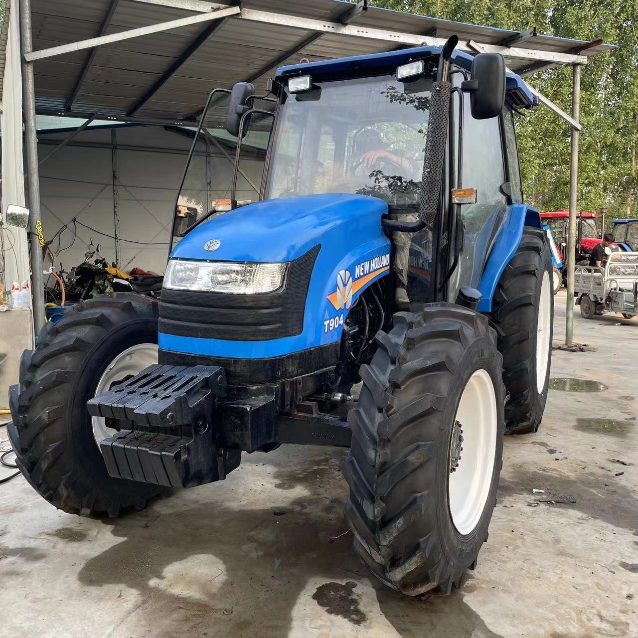 90hp 80hp 70hp Four-wheel Drive New a Holland SNH904 Second-Hand Tractor, Equipped With Air Conditioning