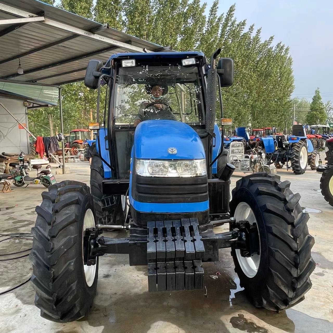 90hp 80hp 70hp Four-wheel Drive New a Holland SNH904 Second-Hand Tractor, Equipped With Air Conditioning