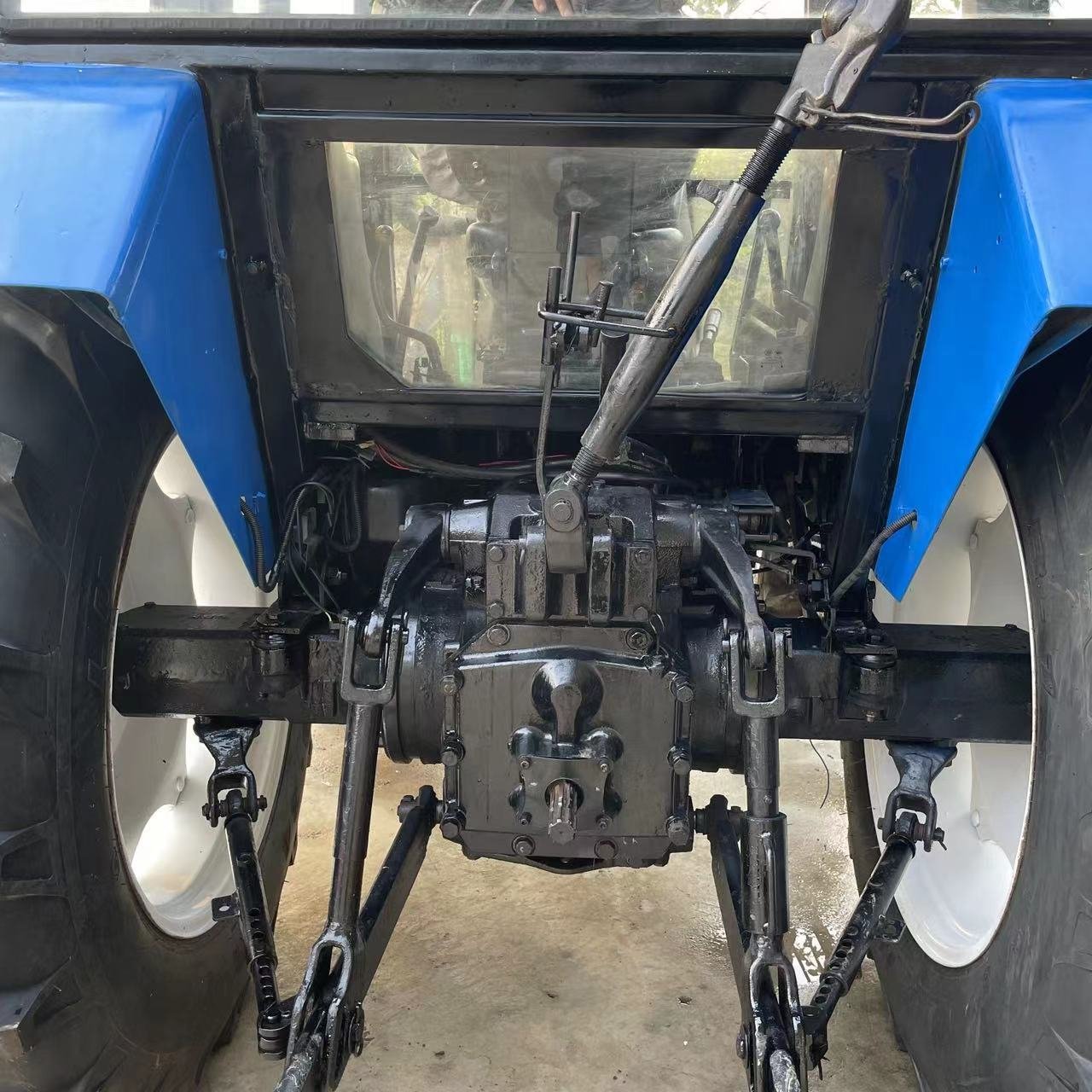90hp 80hp 70hp Four-wheel Drive New a Holland SNH904 Second-Hand Tractor, Equipped With Air Conditioning