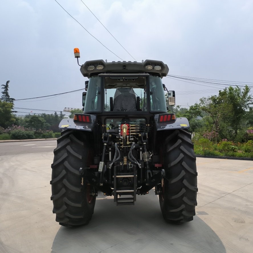 Multi Purpose Tractors for Agriculture Used 180 200 220 260Hp Medium Big Large Tractor