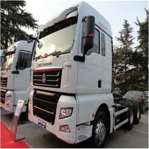 Sinotruk HOWO Steyr Sitrak C7h 6X4 Tractor Heads Truck A7 C7h T5g