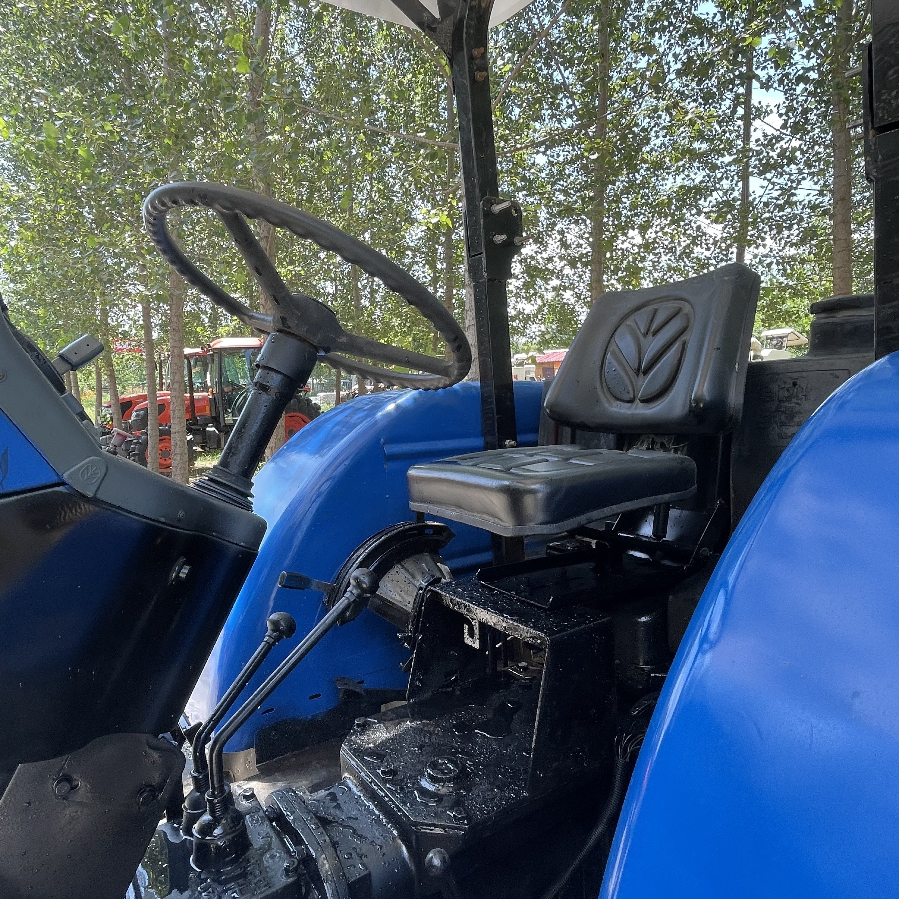 Low Noise Level Second-Hand 80hp Agricultural Machinery & Equipment with Low Tire Wear for Sale