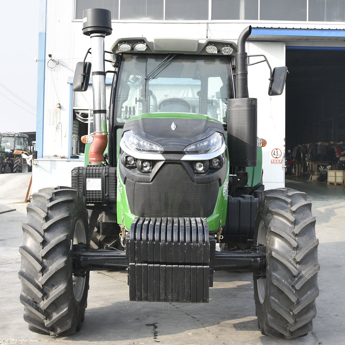 China Tractor Agriculture 200hp New Doesel 200 CV 4wd Tractor With 200hp Tracteur Trator 200hp Tractor