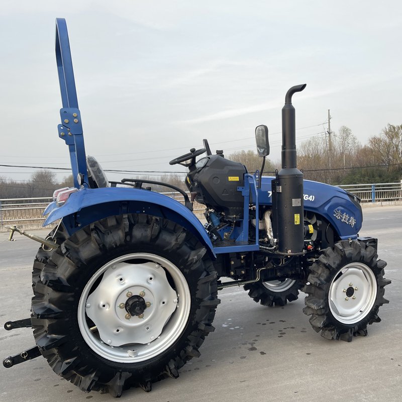 Falath New Factory Medium Tractor Mini 4x4 70HP Implement for Garden Farm Walking Mini Agriculture Trucks Tractor