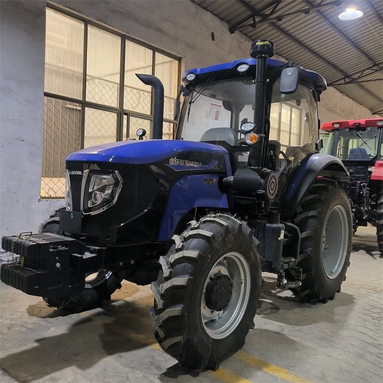 Chinese Famous Brand Agricultural Tractor 1204 120HP with Factory Price in Stock