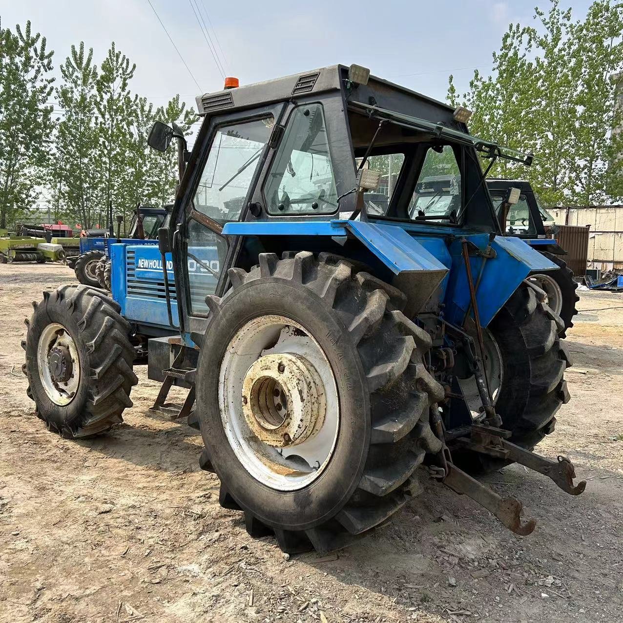 Holland 110-90 Compact Four-Wheel Orchard Farm Tractor Used Fiat 6-Cylinder Agricultural Equipment With Core Engine Component