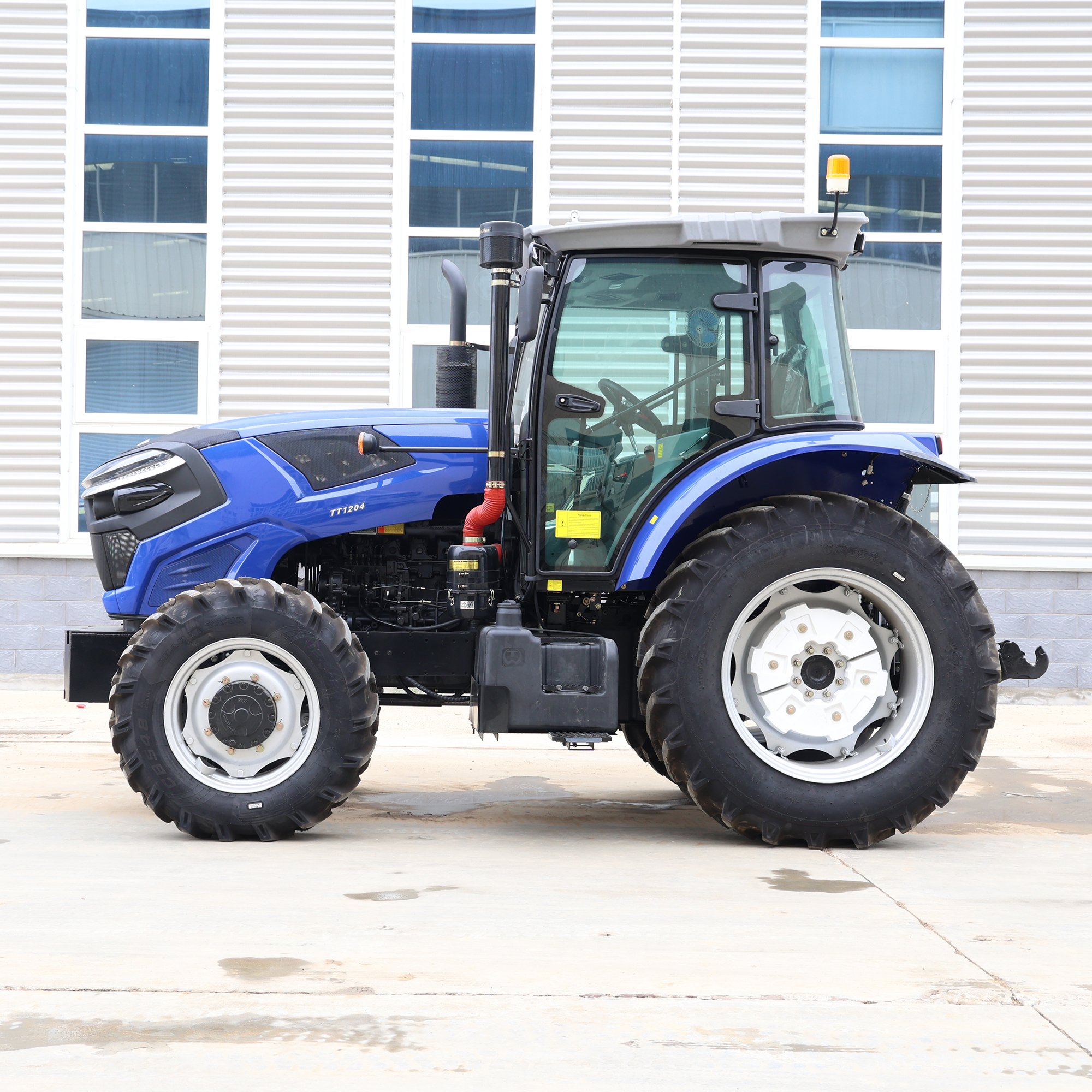 Chinese Micro Agricultural Tractores Machinery Equipment 4wd 120 hp 150hp 180hp 4x4 Wheel Tractor