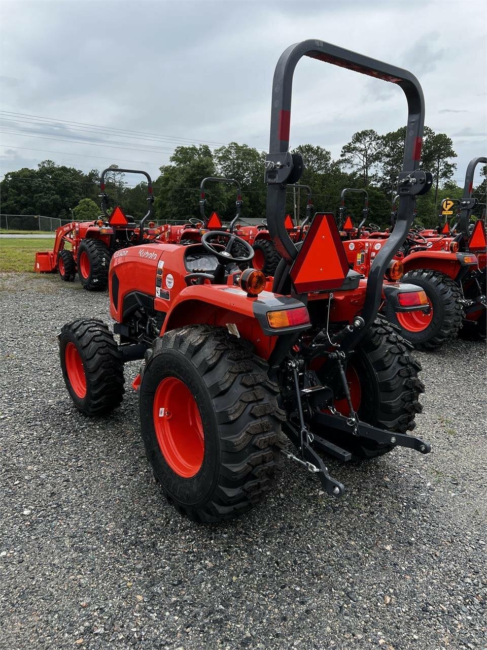 2024 Kubota L3302HST MFWD Used Wheel Tractor 33hp 34 kW Motor Power Core Include Pump Gear Gearbox Bearing Farming Agriculture