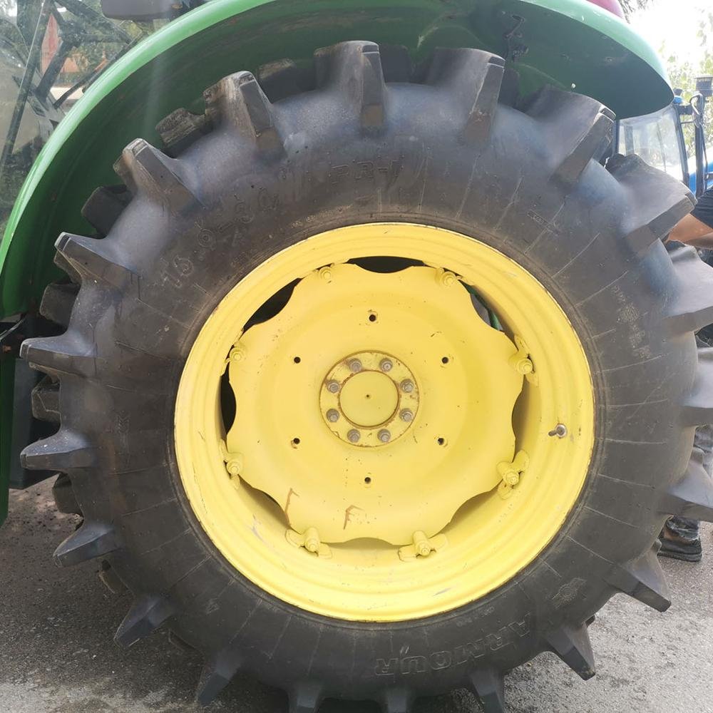 Agricultural Machinery Equipment 95 hp Used Tractors with 4wd Wheel Drive