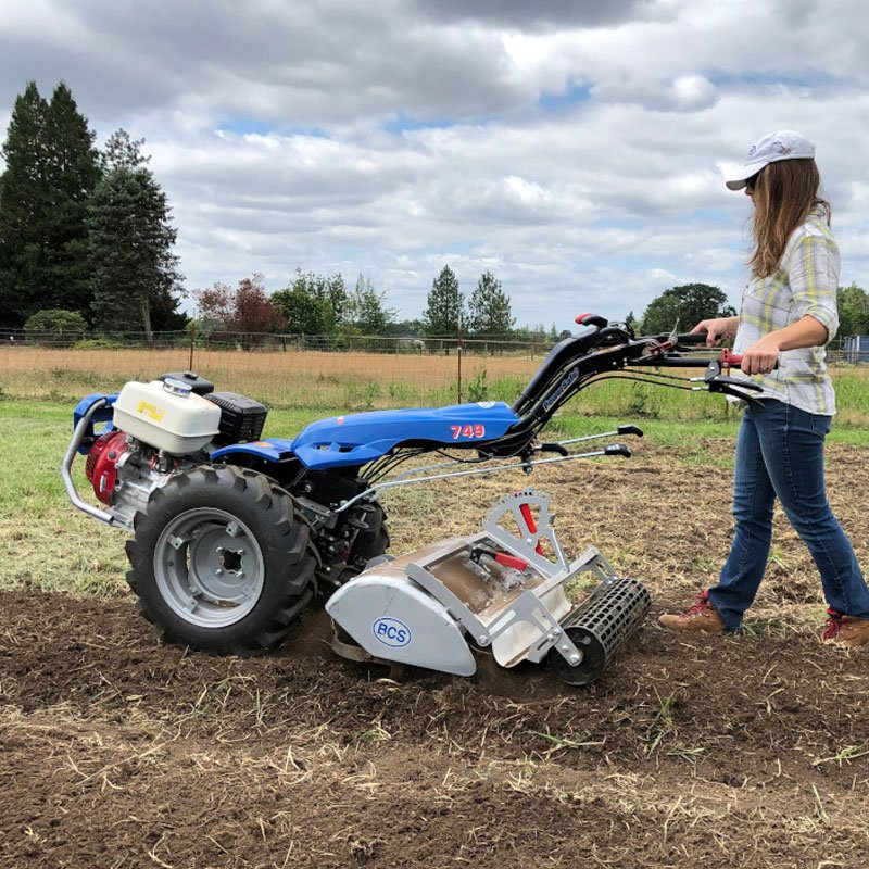 Farm Small Mini Hand Power Tiller Agricultural Machinery Parts Tractors Set Walk Behind 2 Wheel Tractor Implement