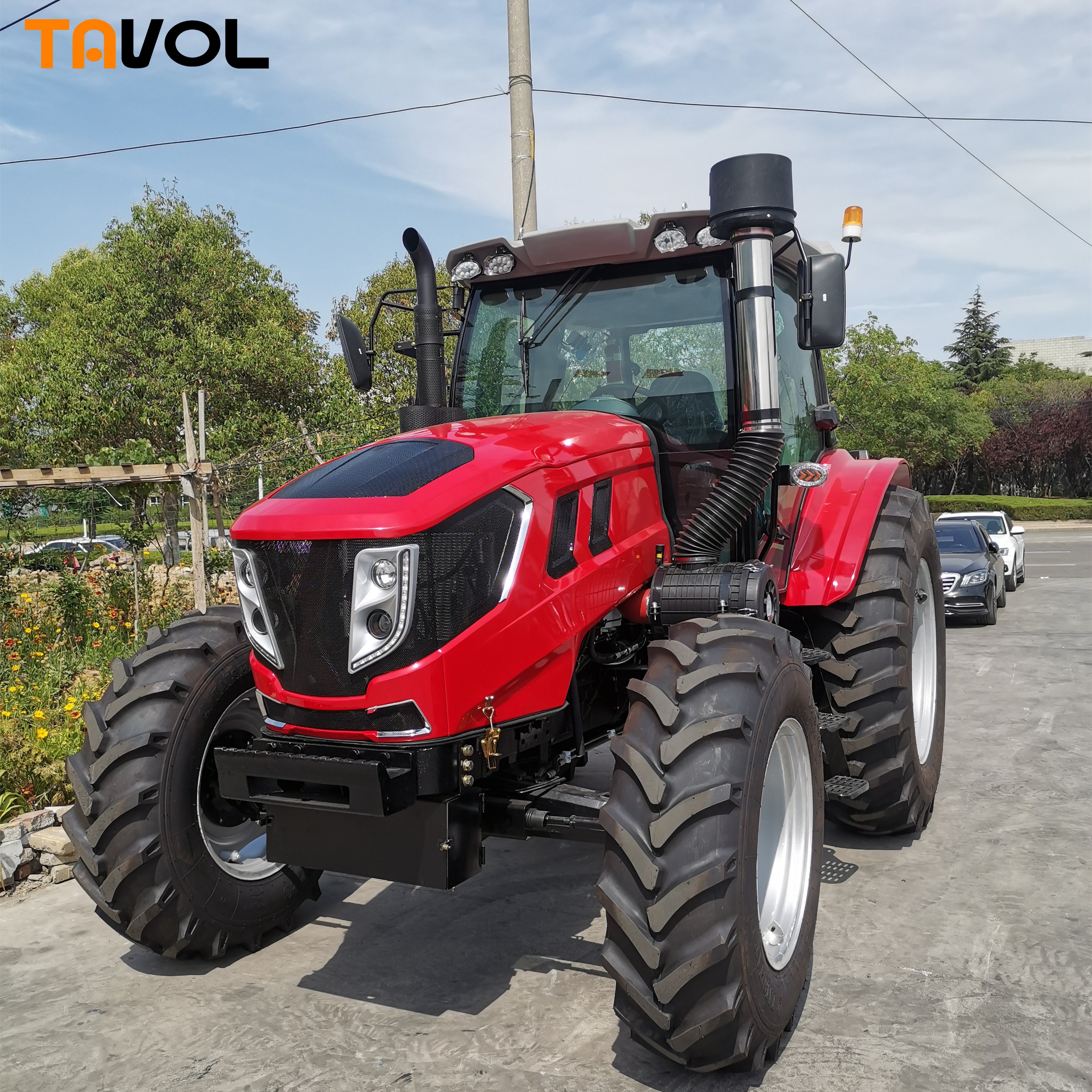Tractor Implements and Attachments 4wd Tractors 120hp for Sale