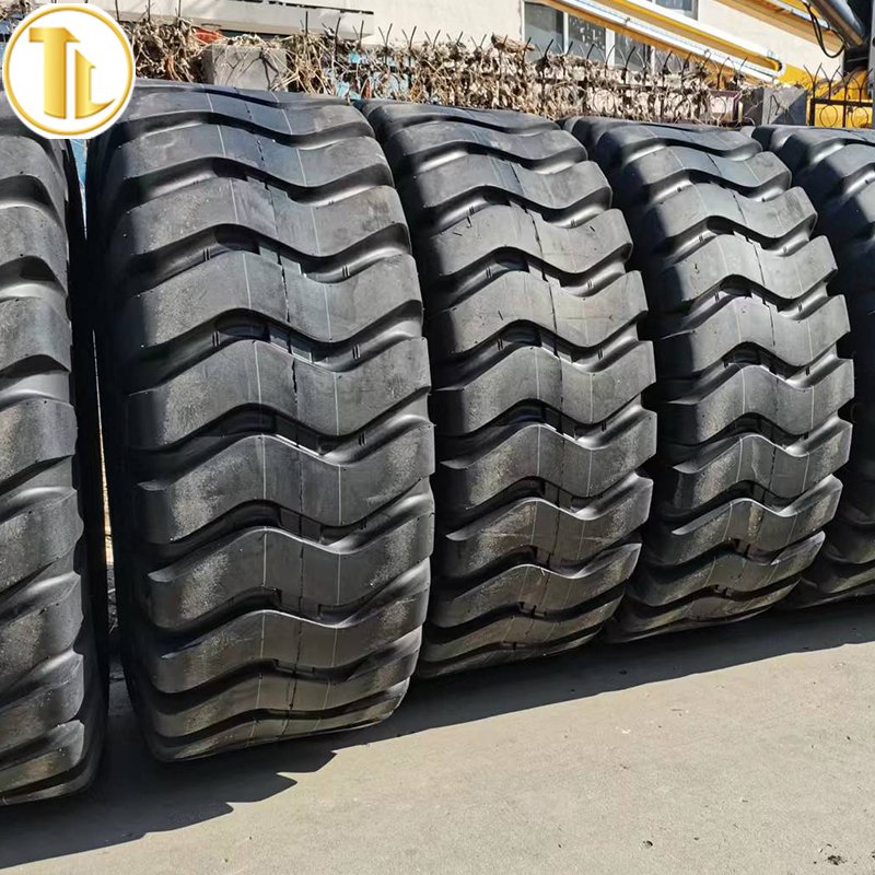 China Off-The-Road E3/L3 Articulated Dumpers Backhoe Loader Grader 26.5R25 OTR Radial Tyre Tire