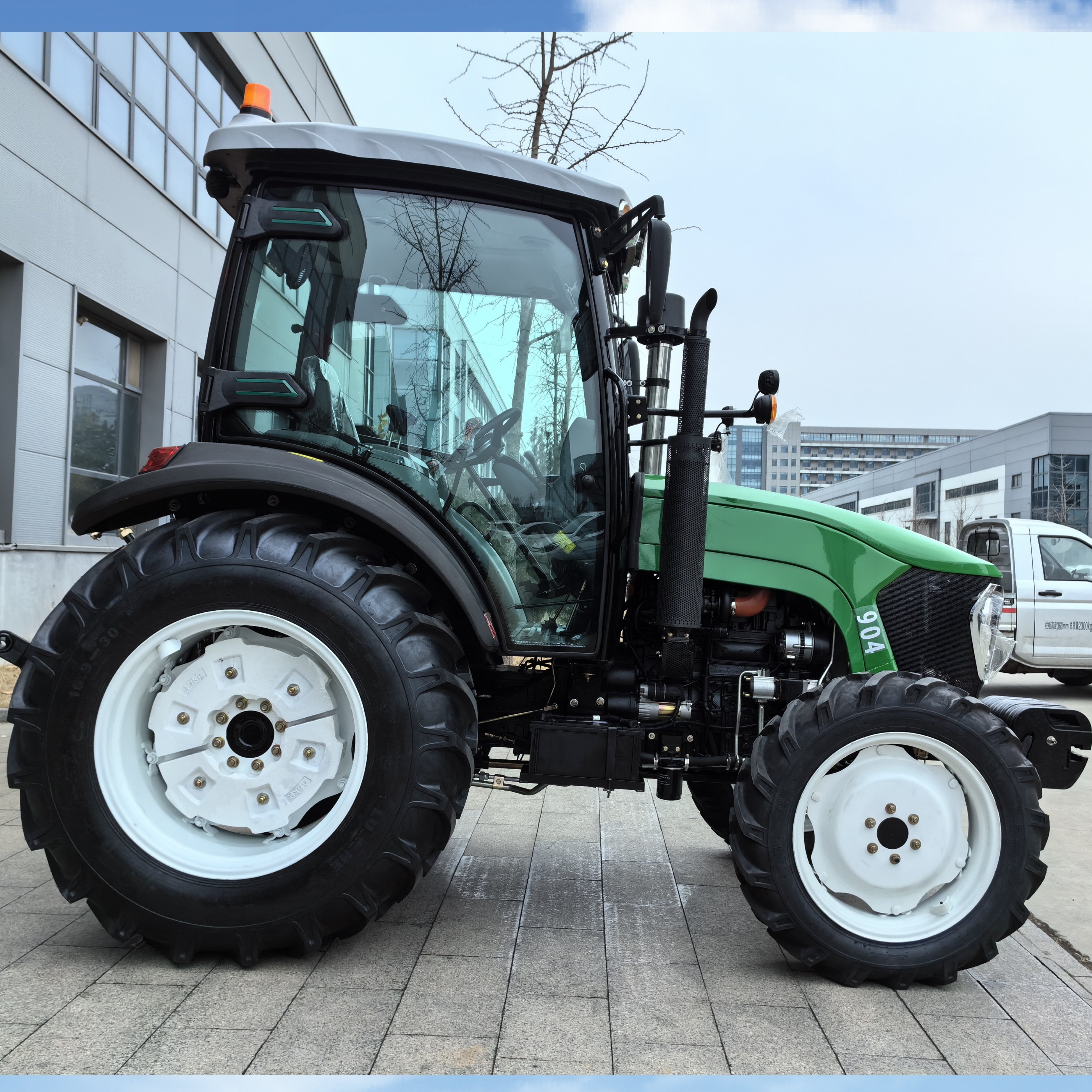 100hp 4WD Farm Tractor With Cab Durable Diesel Tractor for Agriculture Garden Tractor Various HP Options Available