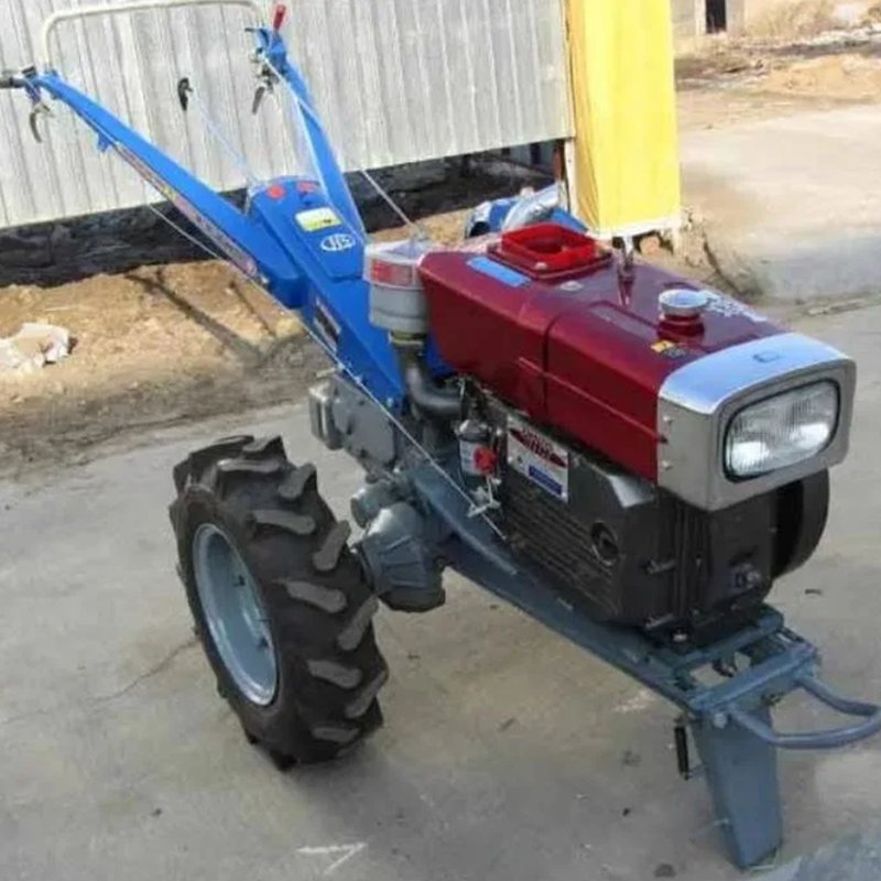 Land Universal Farm Tractor High Quality Cheap Price Small Agricultural Machinery 4X4 Mini Farm Tractor for Sale