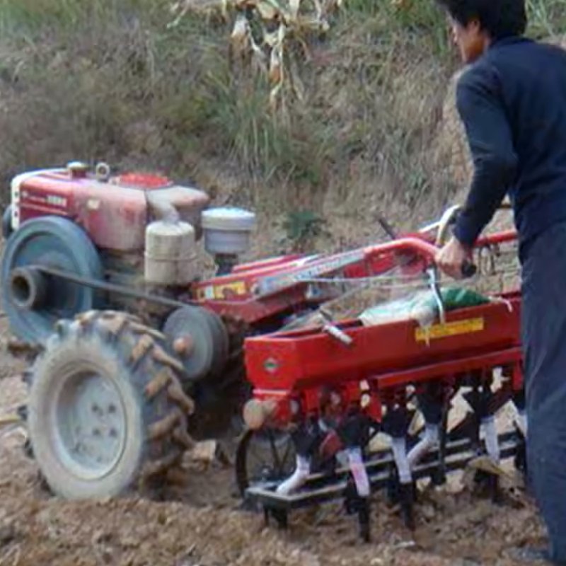 Land Universal Farm Tractor High Quality Cheap Price Small Agricultural Machinery 4X4 Mini Farm Tractor for Sale