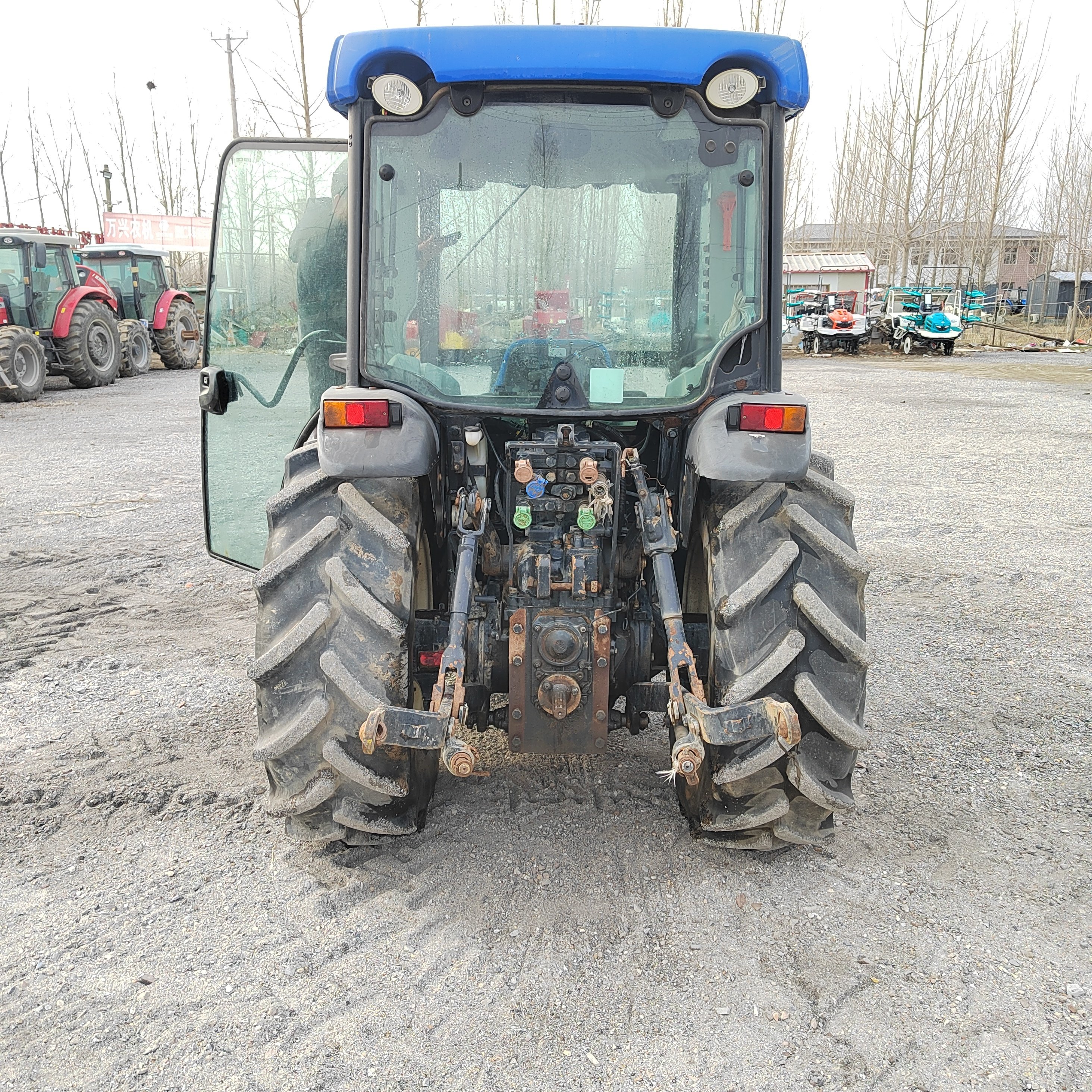 Used Tractors N Holland T4 85F 4x4wd Mini Compact Tractor Agricultural Machinery Equipment Small Farm Wheel Tractor