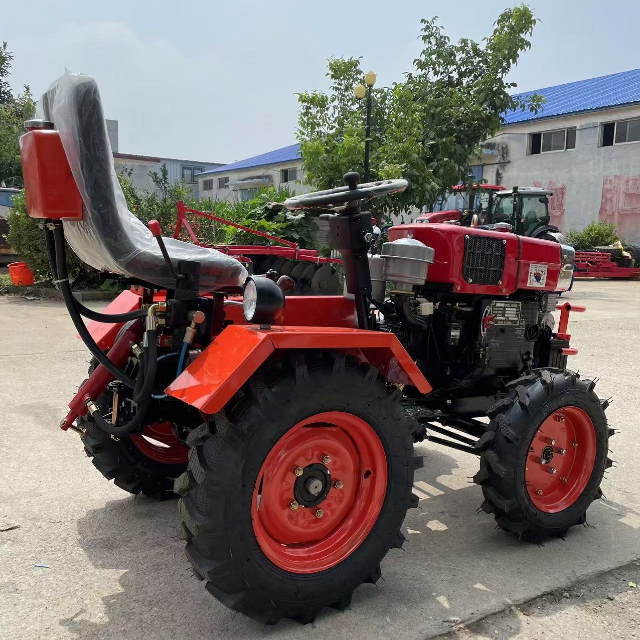 18HP Small Horsepower Mini Family Tractor Two-wheel Farm Tractors Compact Mini for Farming Agriculture Tractors
