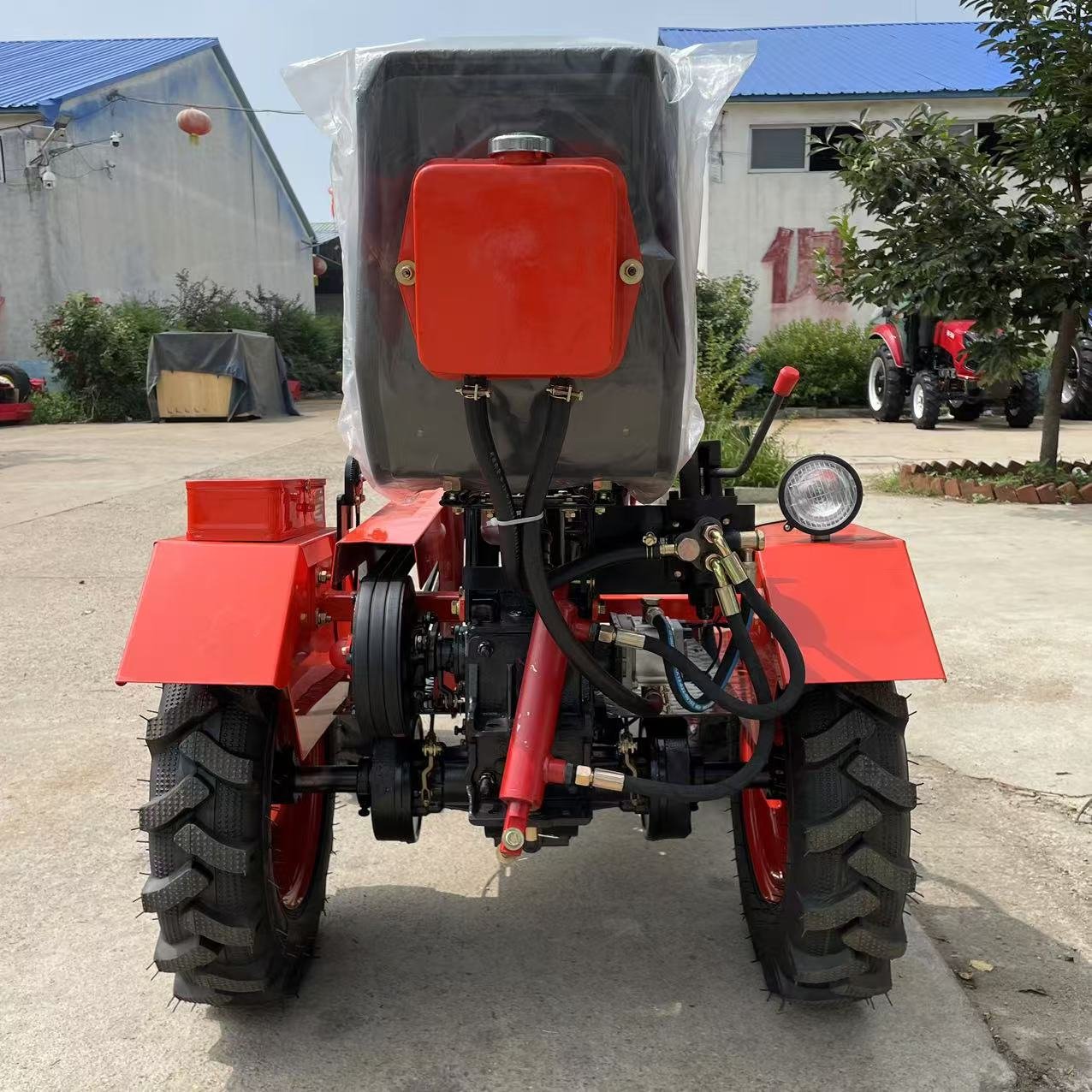 18HP Small Horsepower Mini Family Tractor Two-wheel Farm Tractors Compact Mini for Farming Agriculture Tractors