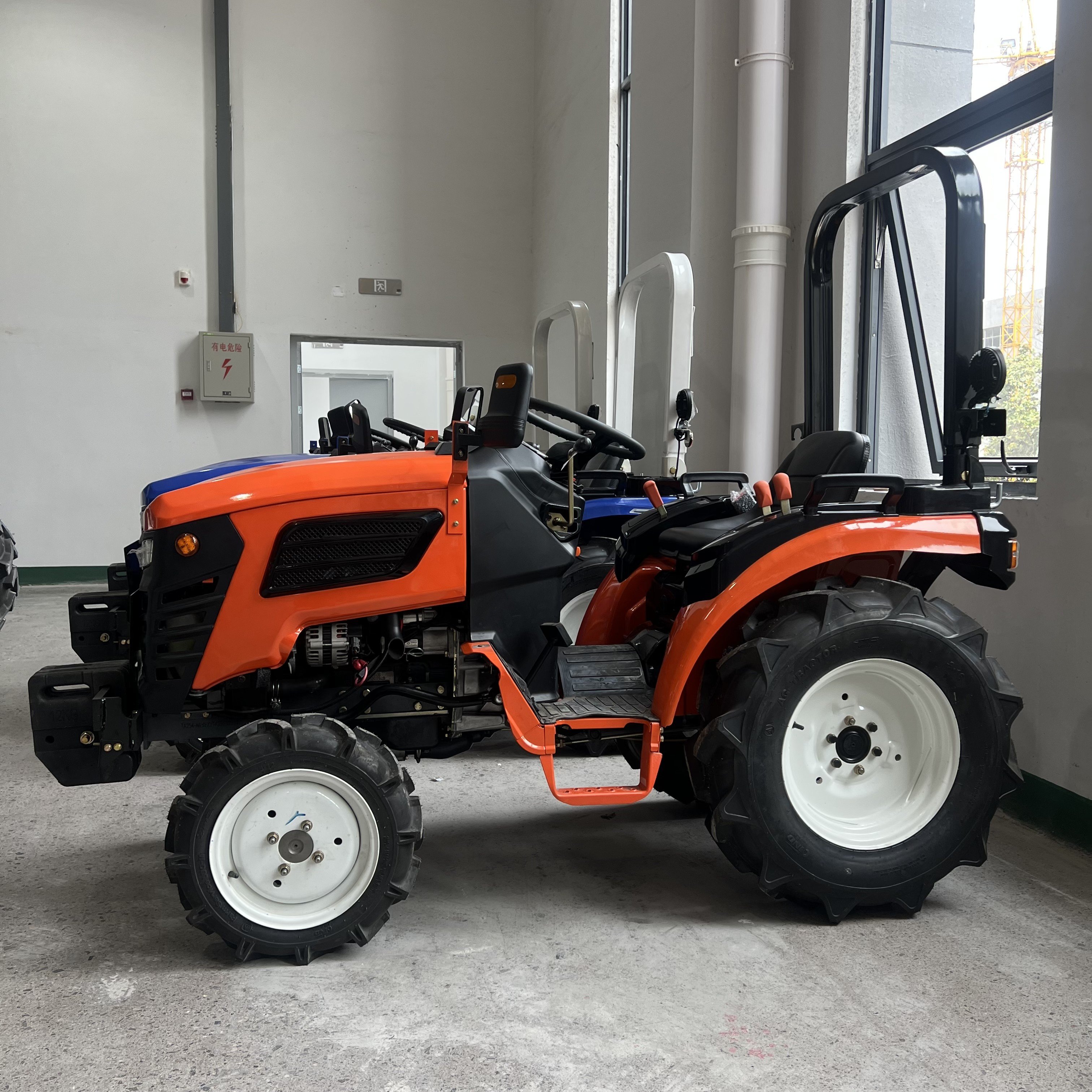 Wheeled Compact Tractor TA254-A9 High Safe Level Mini Farm Tractor 25 hp Agricultural Farm Tractor for Sale