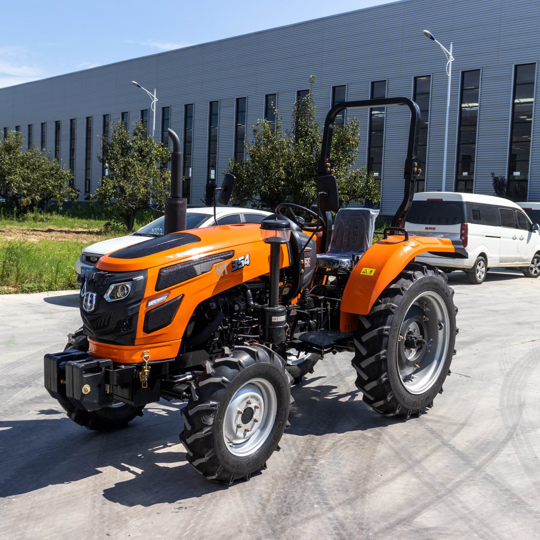 Agricultural Equipment 4wd Horsepower Traktor 4x4 Mini Farm Tractor 25-70HP With Front Loader