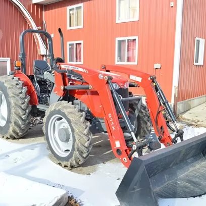 Massey Ferguson 120HP 4x4WD Tractor for Agriculture Used Agricultural Machinery Equipment Dozer Blade Included Engine Motor Pump