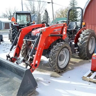 Massey Ferguson 120HP 4x4WD Tractor for Agriculture Used Agricultural Machinery Equipment Dozer Blade Included Engine Motor Pump