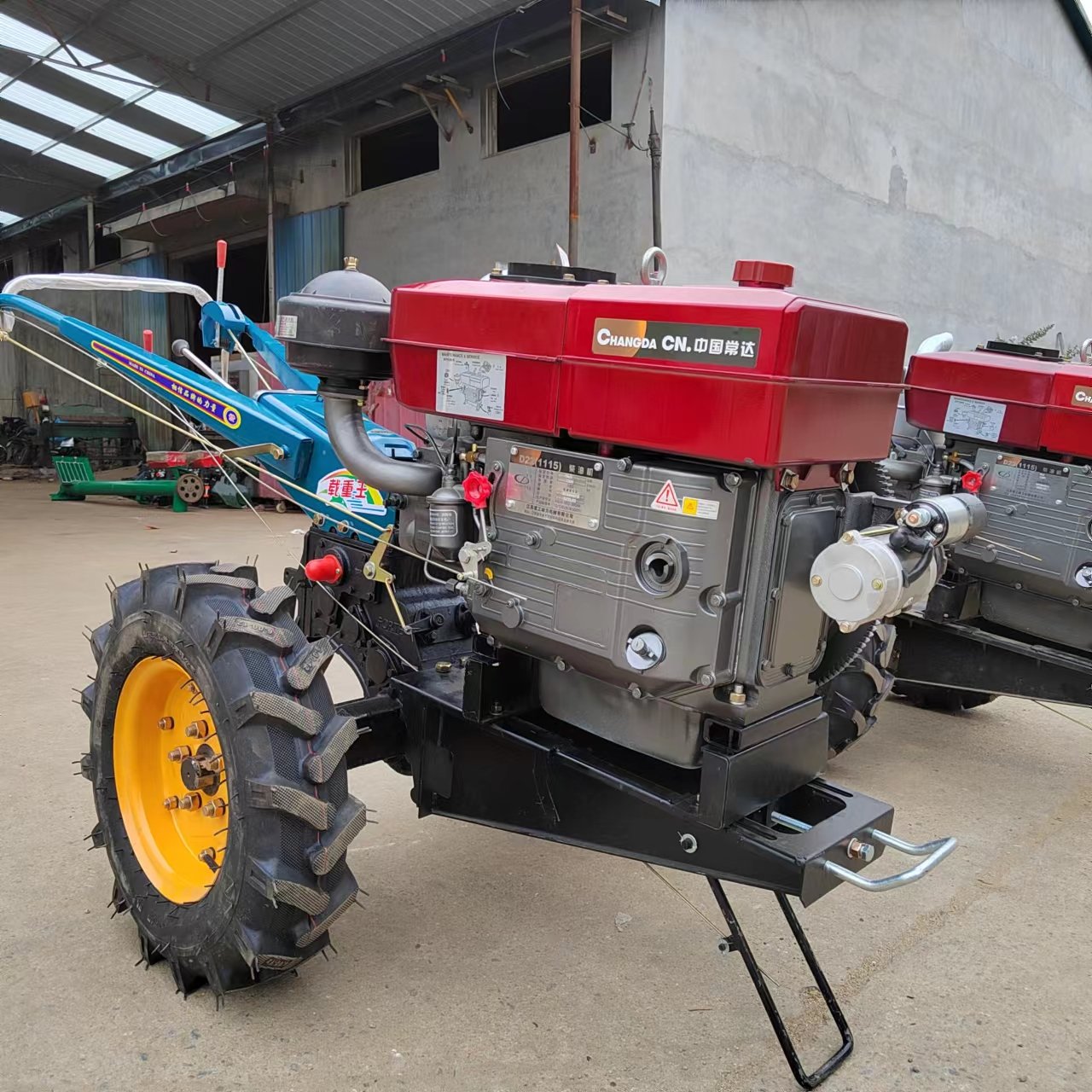 Mini Small Farm Garden Multipurpose Agriculture Equipment Hand Walk-behind Walking New and Used Tractors Two Wheel for Sale