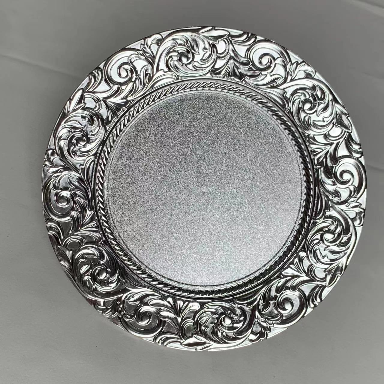 Elegant 13 Inch Gold Silver Rose Gold Round Plastic Baroque Reusable Charger Plates for Event Party Wedding Decor