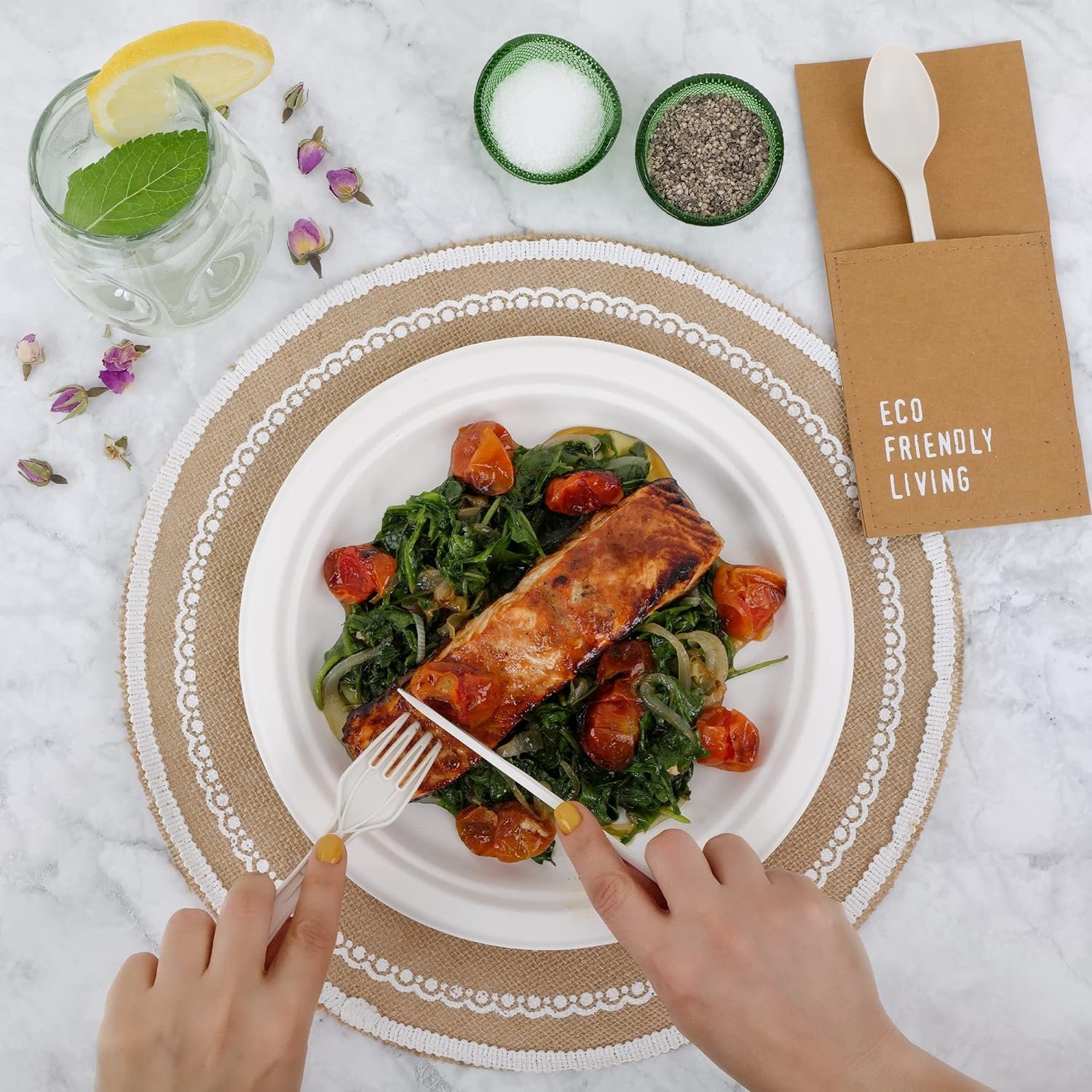 Paper Charger Plates 10 Inch 100% Compostable Custom Label Heavy Duty Disposable Food Container Party Sugarcane Plate Plate Dish
