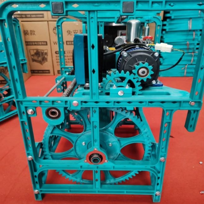 Excellent Atomization Effect Automatic Agriculture Pesticide Spraying Machine Sprayer with Nylon Compound Frames