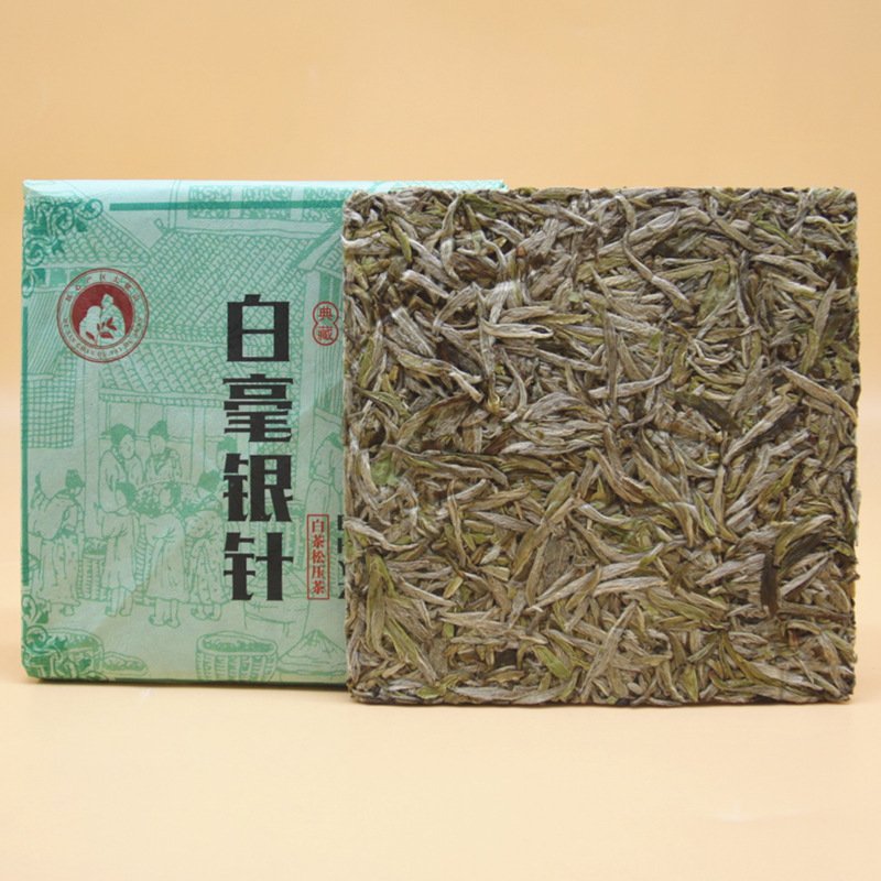 Factory Direct 2020 Fuding White Tea Premium Loose Silver Needle Tea Brick 100g with Customizable Packaging in Bottle