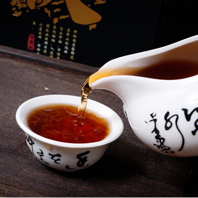 Guangxi Natural Dark Tea Liubao Chinese Loose Leaf Tea for Health Care and Slimming 10 Aged Compressed Tea