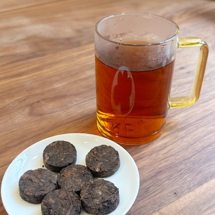 OEM naturally Wholesale Yunnan ripe Pu erh tea cakes portable bulk yunnan pu'er tea custom small package