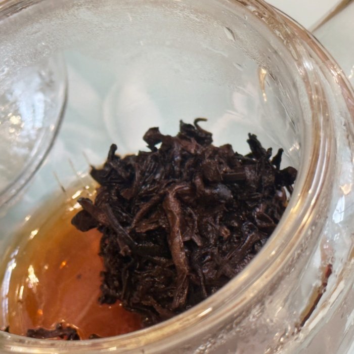 OEM naturally Wholesale Yunnan ripe Pu erh tea cakes portable bulk yunnan pu'er tea custom small package